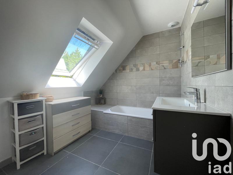 Maison - 95 m² - 5 pièces