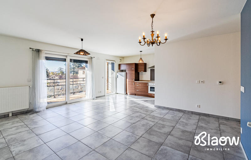 Appartement - 83 m² - 3 pièces