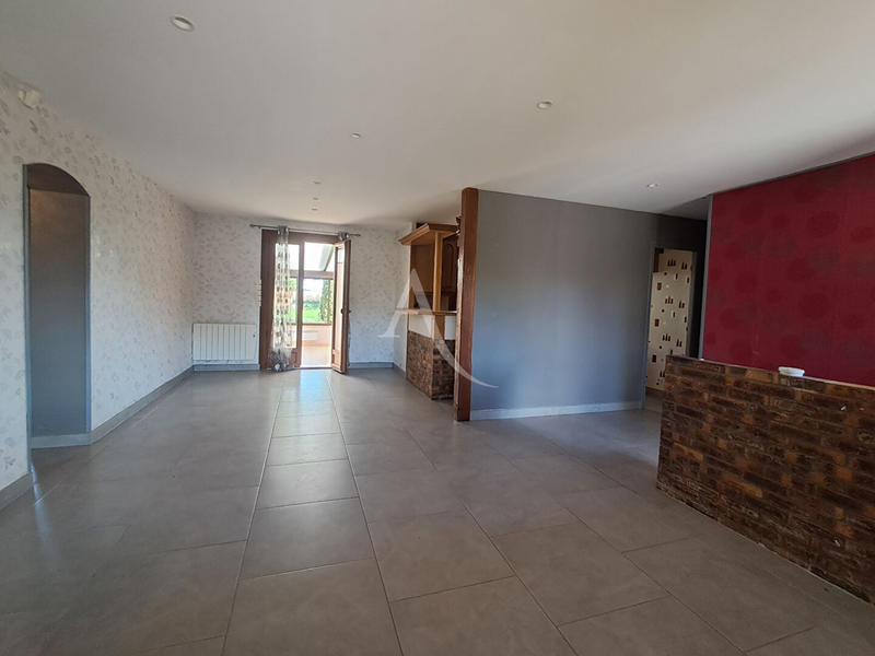 Maison - 140 m² - 5 pièces