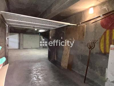 Parking / Garage - 13 m²