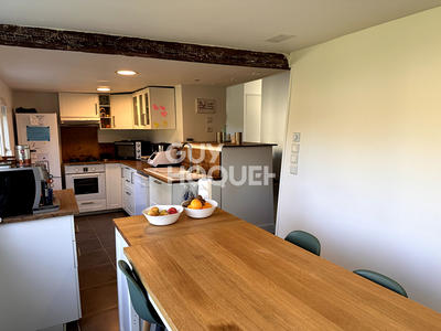 Maison - 104 m² - 5 pièces