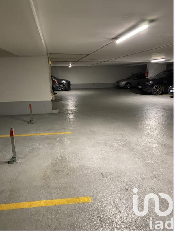 Parking - 13 m²