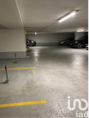 Parking - 13 m²