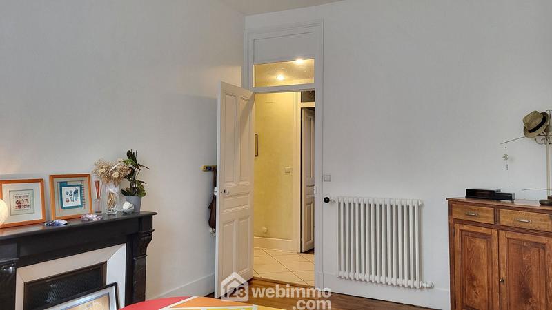 Appartement - 200 m² - 7 pièces