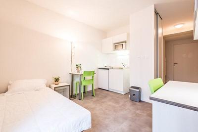 Studio - 15 m² - 1 pièce