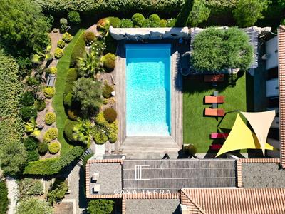 Villa - 250 m² - 9 pièces