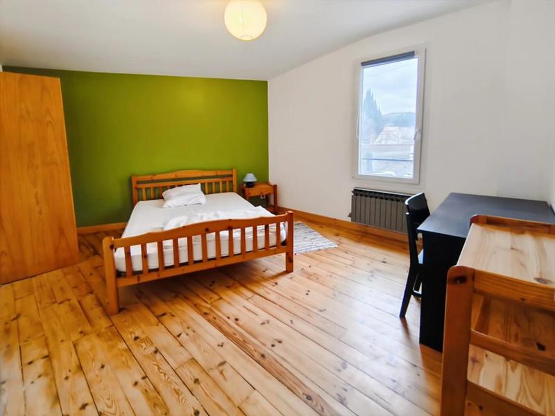 Maison - 170 m² - 8 pièces