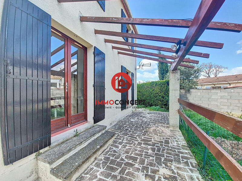 Villa - 100 m² - 5 pièces