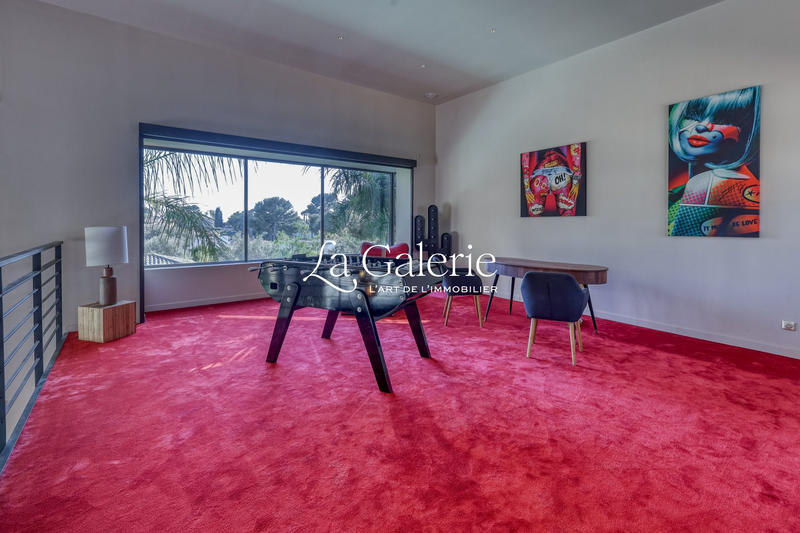 Villa - 282 m² - 7 pièces