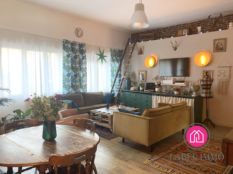 Maison - 186 m² - 8 pièces