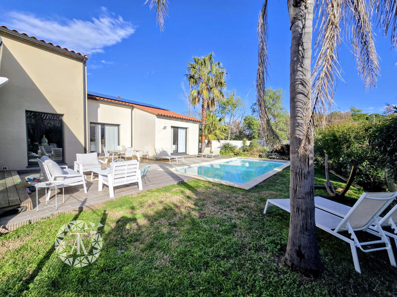 Villa - 209 m² - 7 pièces