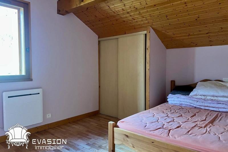 Maison - 223 m² - 6 pièces