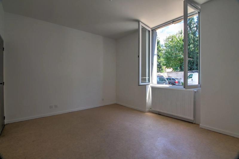 Appartement - 89 m² - 3 pièces