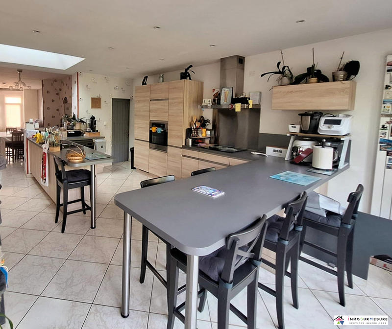 Maison - 117 m² - 7 pièces