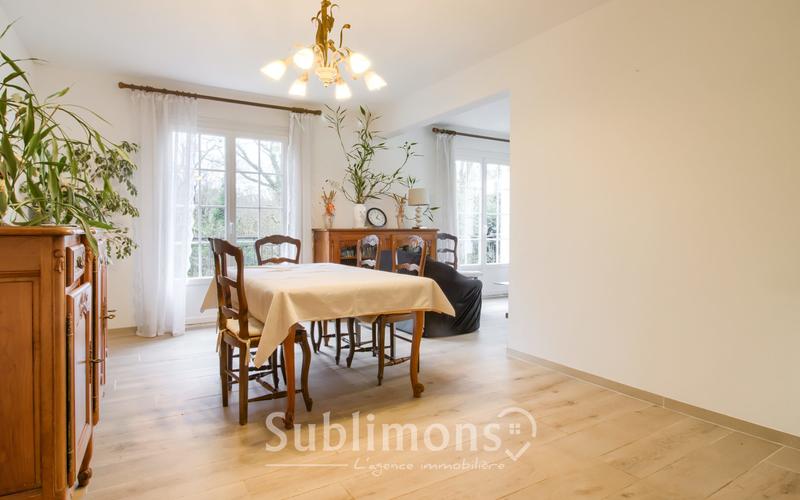 Maison - 157 m² - 8 pièces