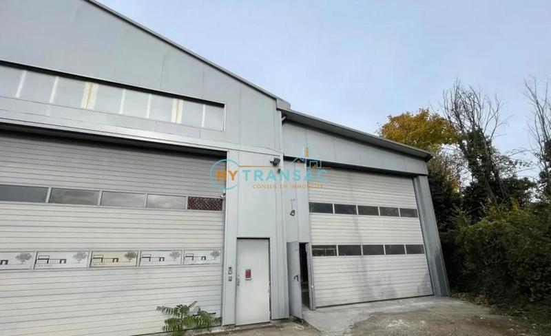 Local d'activités - 344 m²