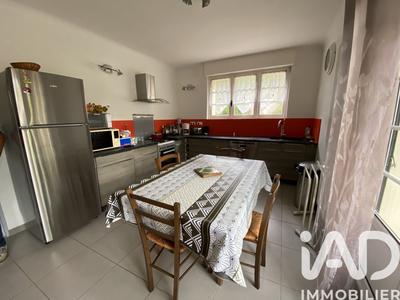 Maison - 159 m² - 7 pièces