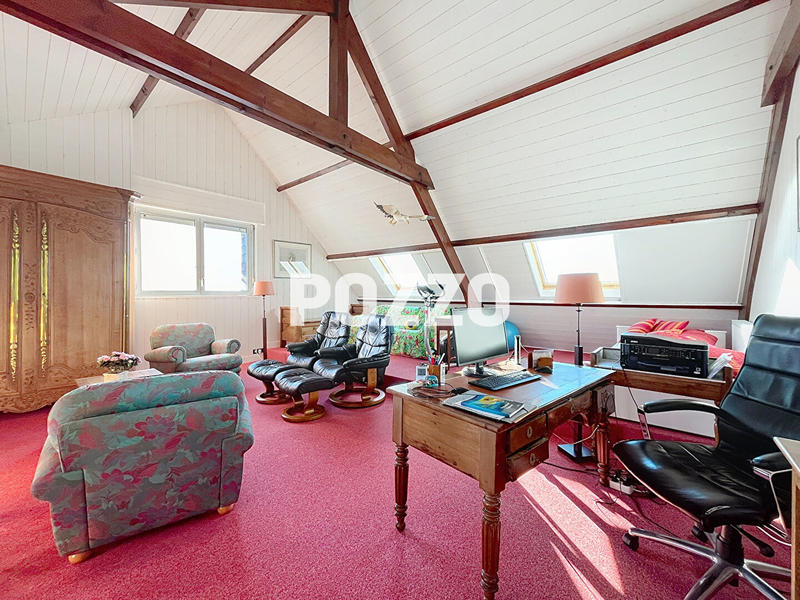 Maison - 181 m² - 8 pièces