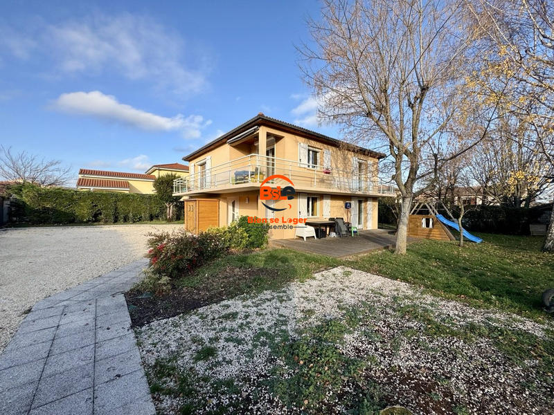 Maison - 120 m² - 5 pièces