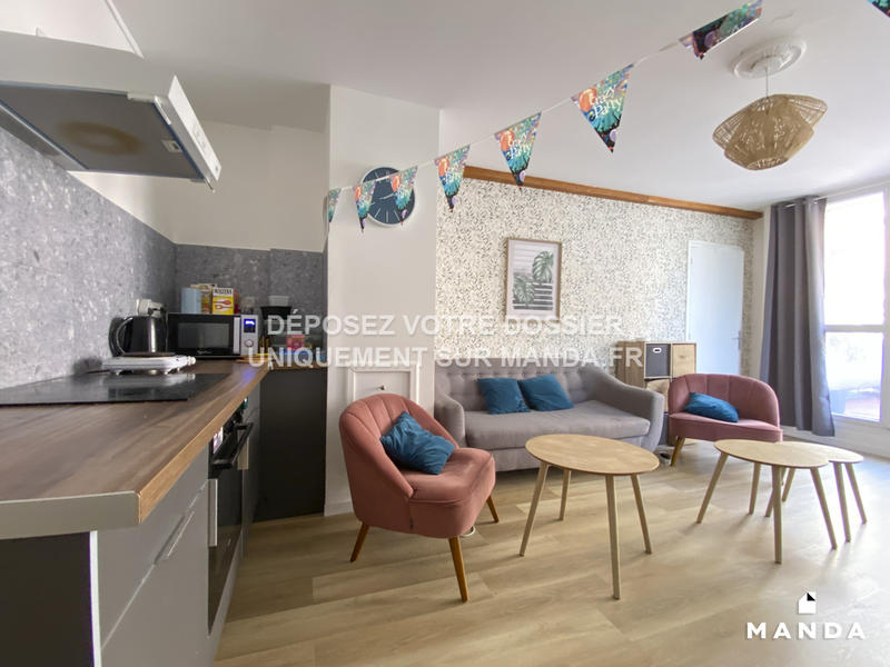 Chambre - 9 m² - 5 pièces