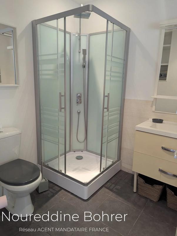 Maison - 262 m² - 7 pièces