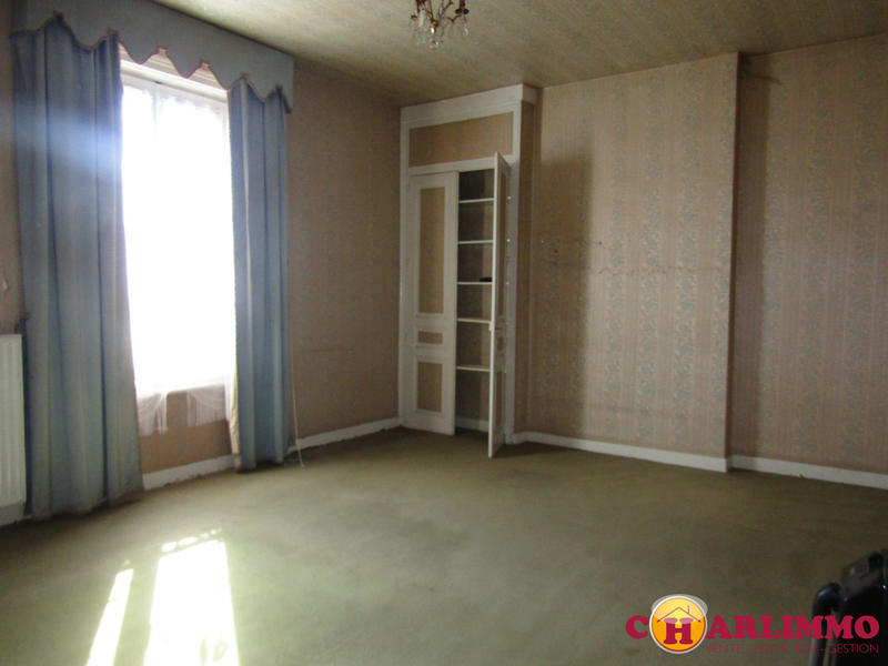 Maison traditionnelle - 166 m² - 5 pièces