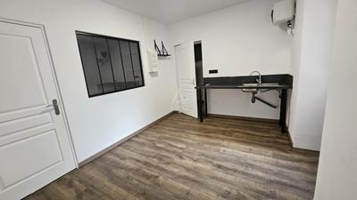 Local d'activités - 64 m² - 4 pièces