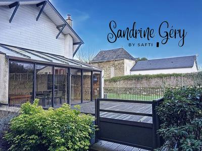 Maison - 173 m² - 8 pièces