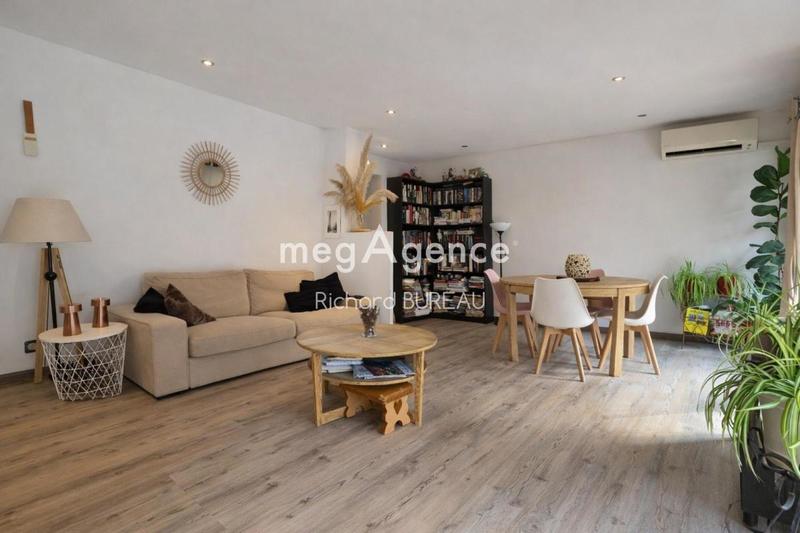 Appartement - 85 m² - 4 pièces