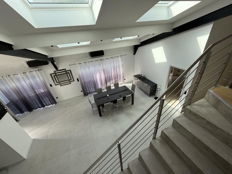 Maison contemporaine - 161 m² - 6 pièces