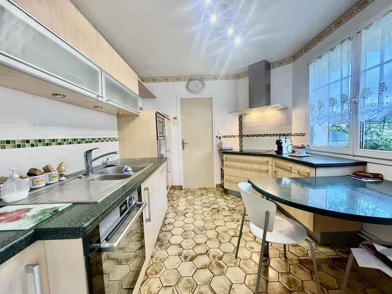 Maison - 116 m² - 6 pièces