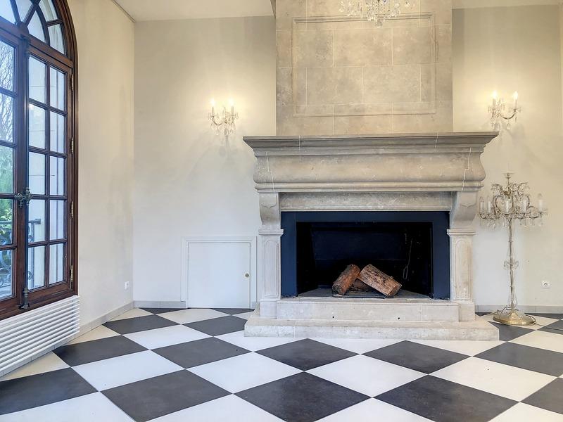 Château - 850 m² - 18 pièces