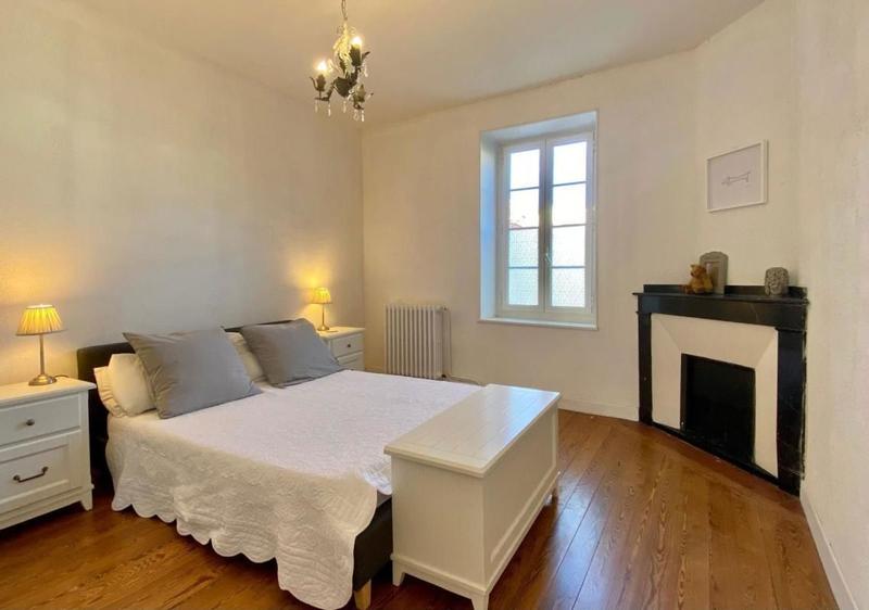 Maison - 220 m² - 6 pièces
