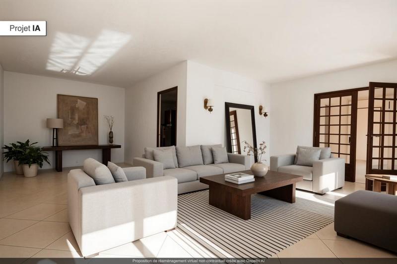 Maison traditionnelle - 230 m² - 6 pièces