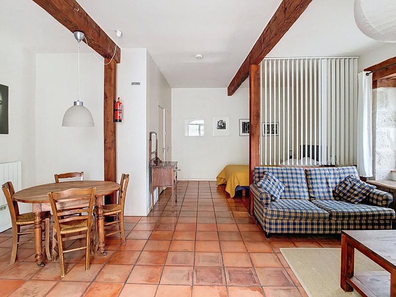 Maison - 470 m² - 20 pièces