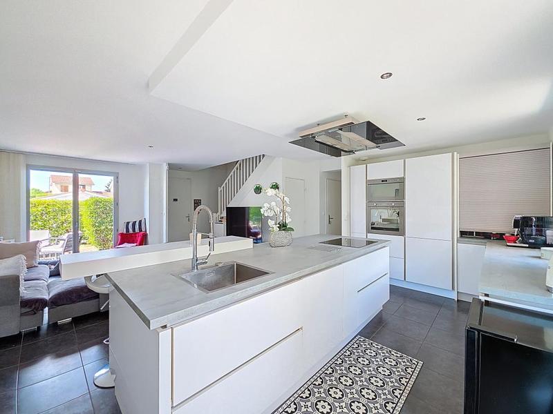 Maison - 102 m² - 5 pièces