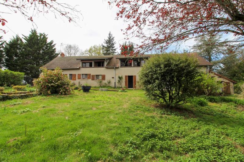 Maison - 220 m² - 11 pièces