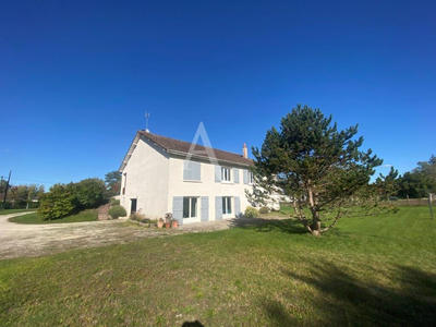 Maison - 223 m² - 8 pièces