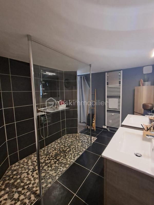 Maison - 156 m² - 4 pièces