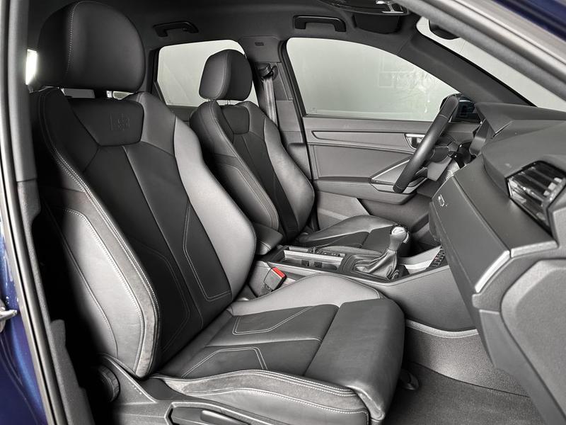 Audi Q3 - 35 Tfsi 150ch s-Tronic Mhev Interieur s-Line Ja17p Virtual Cockpit Cuir Chauff Gps Camera