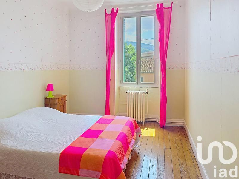 Maison - 217 m² - 9 pièces