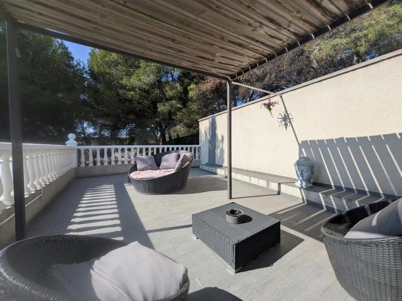 Maison - 547 m² - 15 pièces