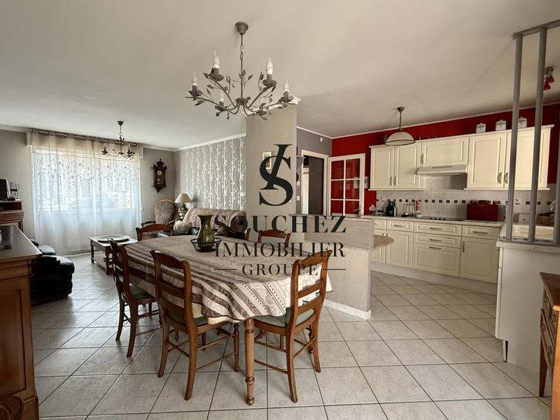 Maison - 95 m² - 3 pièces