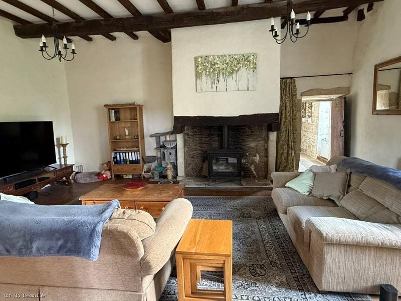 Propriété - 134 m² - 10 pièces