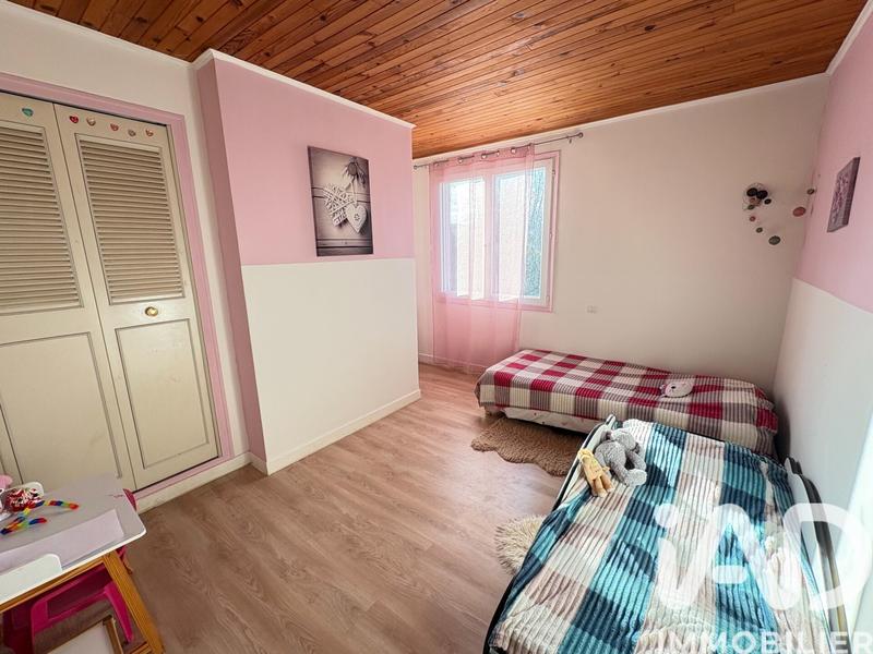 Maison - 201 m² - 6 pièces