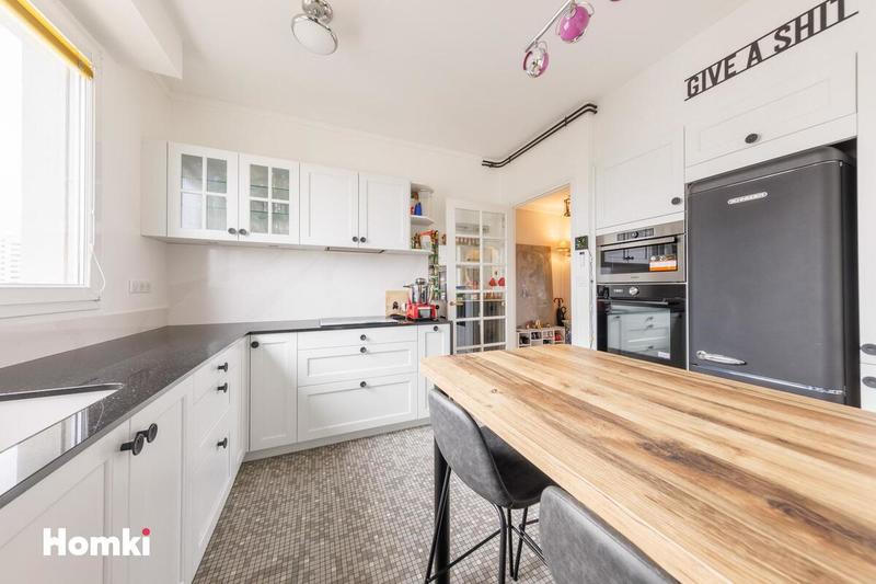 Appartement - 140 m² - 5 pièces