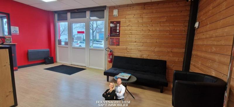 Local commercial - 375 m² - 4 pièces