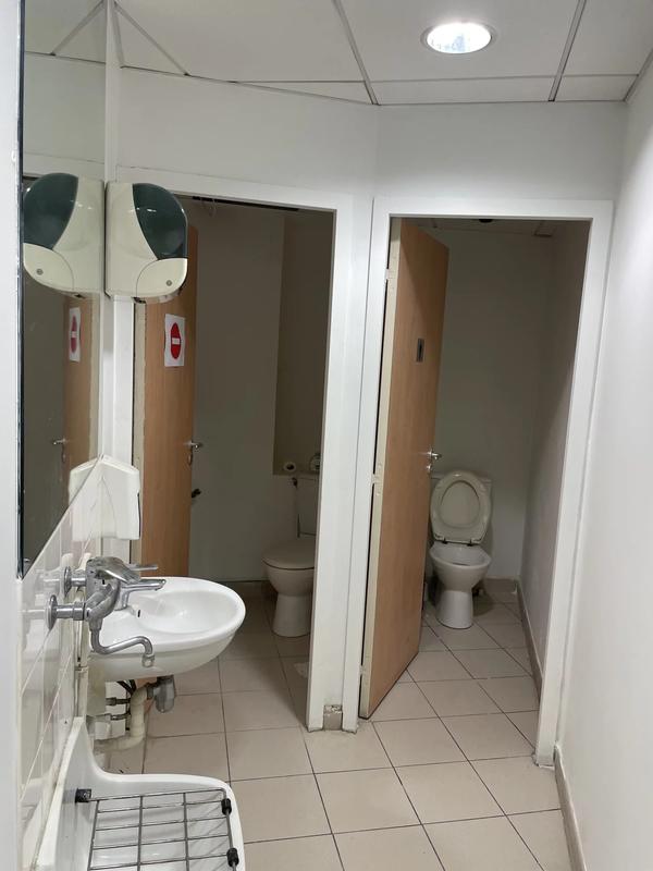 Local commercial - 121 m²