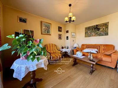 Appartement - 99 m² - 5 pièces