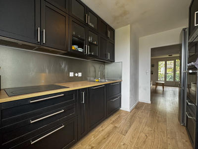 Appartement - 81 m² - 5 pièces